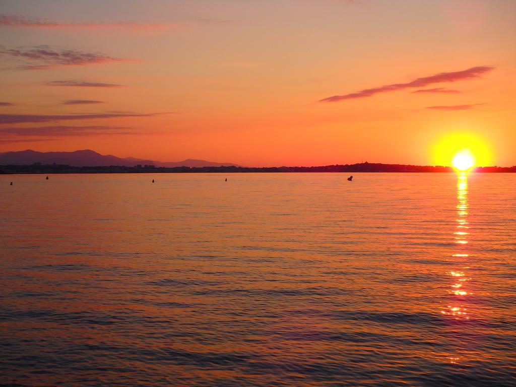 Residence Veles Plage カンヌ エクステリア 写真